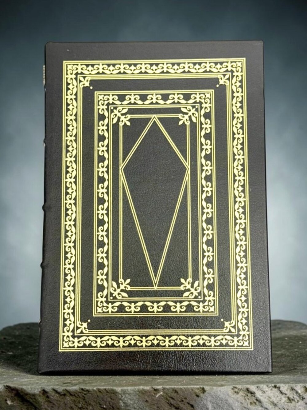 Dracula Easton Press Collector's Edition Leather Bound Gold Gilded Embossed 2005